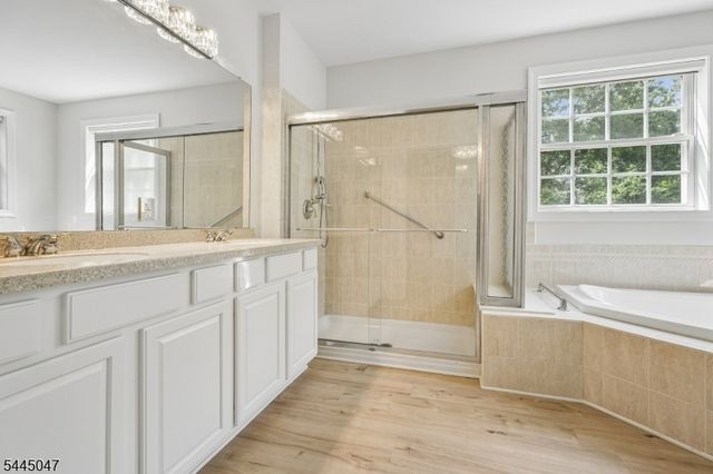 505 Holly Ln 505, Cedar Grove Twp., NJ 07009