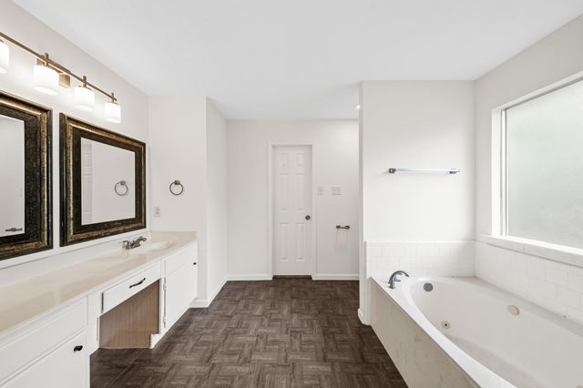 5715 Guadalupe Drive, Dickinson, TX 77539