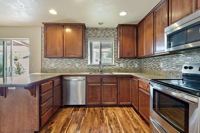 450 Freeman Road, Central Point, OR 97502