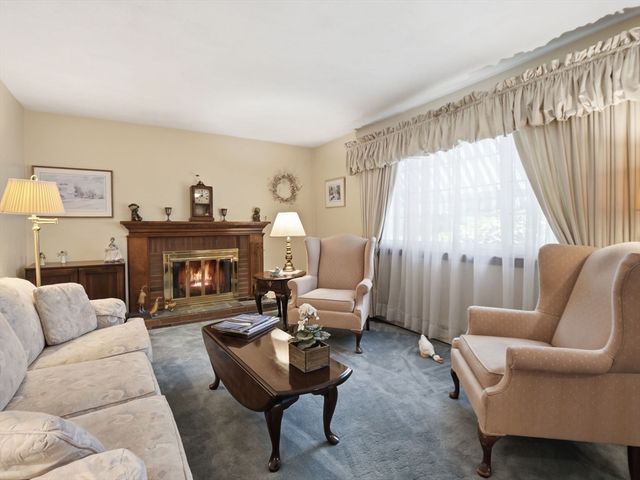 103 Francis Ave., Shrewsbury, MA 01545