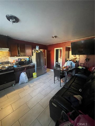 2820 W Slauson Avenue, Los Angeles, CA 90043