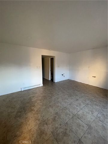 2820 W Slauson Avenue, Los Angeles, CA 90043