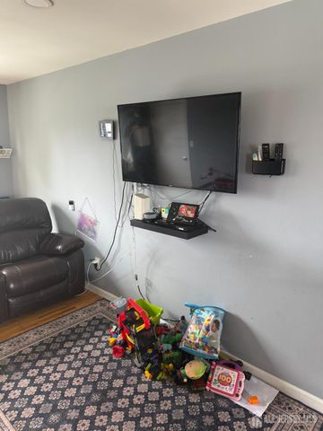 17 Spruce Street 2, Carteret, NJ 07008