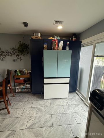 17 Spruce Street 2, Carteret, NJ 07008
