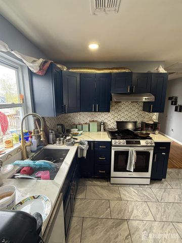 17 Spruce Street 2, Carteret, NJ 07008
