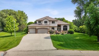 117 50th Avenue E, West Fargo, ND 58078
