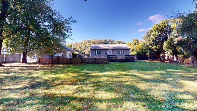 16 Clinton St, Dartmouth, MA 02748