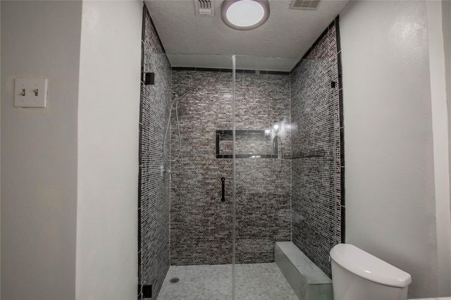 33968 Fm-521, Angleton, TX 77515