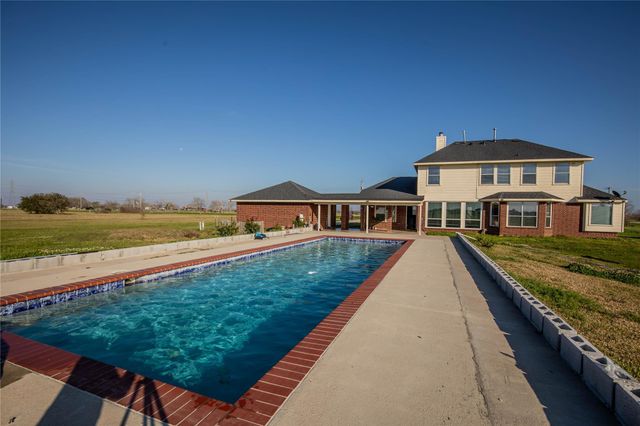 33968 Fm-521, Angleton, TX 77515