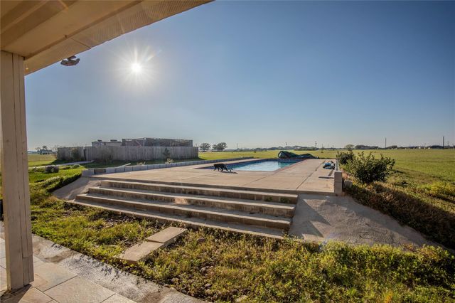 33968 Fm-521, Angleton, TX 77515