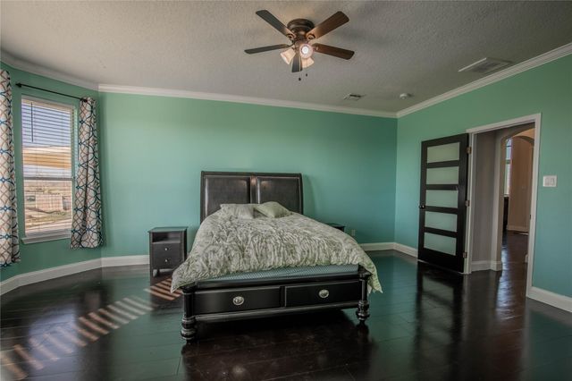 33968 Fm-521, Angleton, TX 77515