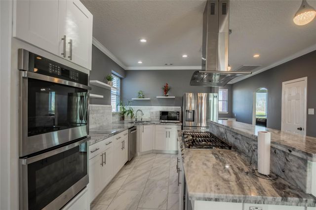 33968 Fm-521, Angleton, TX 77515