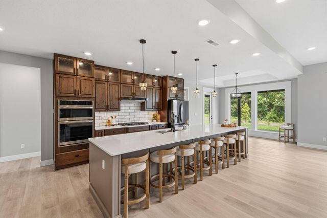 6505 PORTCRAWL DR, Columbia, MO 65201