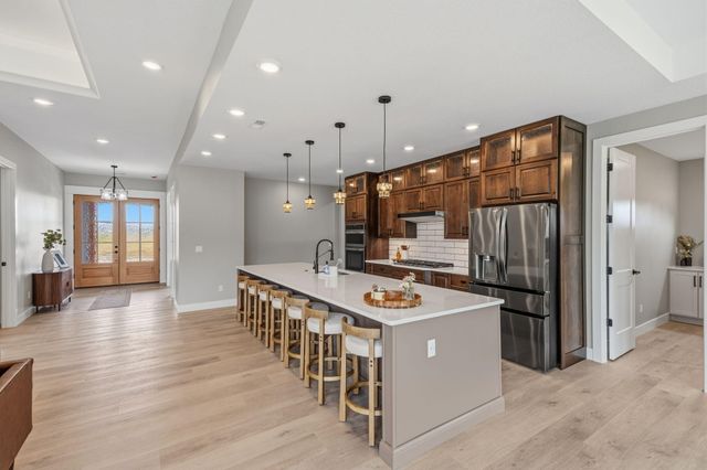 6505 PORTCRAWL DR, Columbia, MO 65201