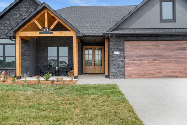 6505 PORTCRAWL DR, Columbia, MO 65201