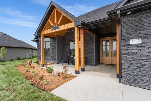 6505 PORTCRAWL DR, Columbia, MO 65201
