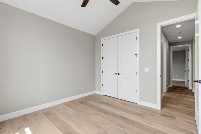 6505 PORTCRAWL DR, Columbia, MO 65201