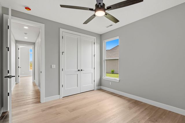6505 PORTCRAWL DR, Columbia, MO 65201