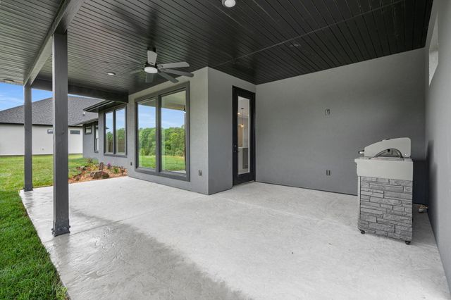 6505 PORTCRAWL DR, Columbia, MO 65201