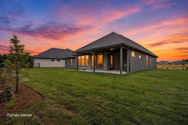 6505 PORTCRAWL DR, Columbia, MO 65201