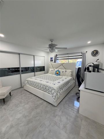 14280 SW 36th St, Miami, FL 33175