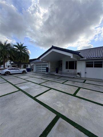 14280 SW 36th St, Miami, FL 33175