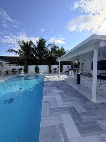 14280 SW 36th St, Miami, FL 33175