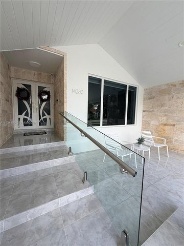 14280 SW 36th St, Miami, FL 33175