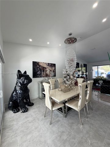 14280 SW 36th St, Miami, FL 33175