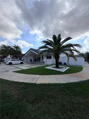 14280 SW 36th St, Miami, FL 33175