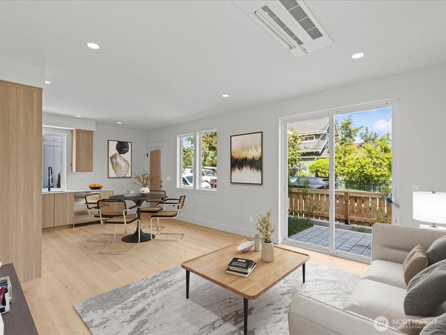 2503 E Newton Street, Seattle, WA 98112