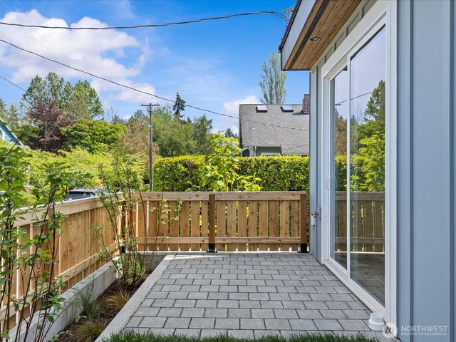2503 E Newton Street, Seattle, WA 98112