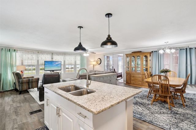 332 HAWTHORNE BOULEVARD, Leesburg, FL 34748