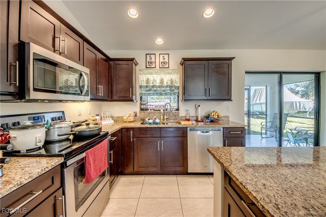 1213 SE 19th ST, Cape Coral, FL 33990