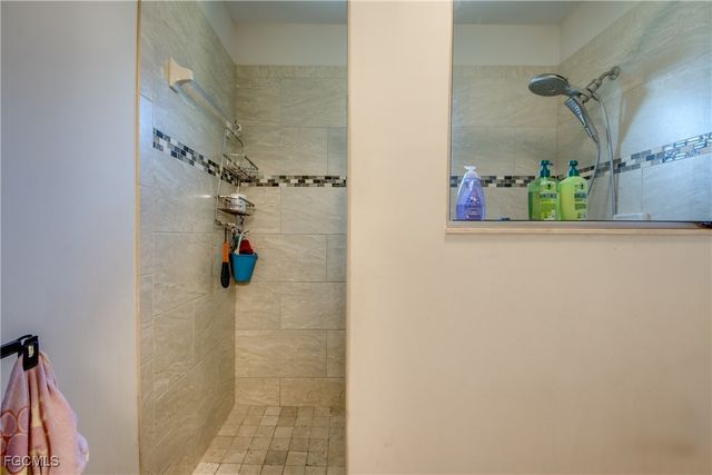 1213 SE 19th ST, Cape Coral, FL 33990