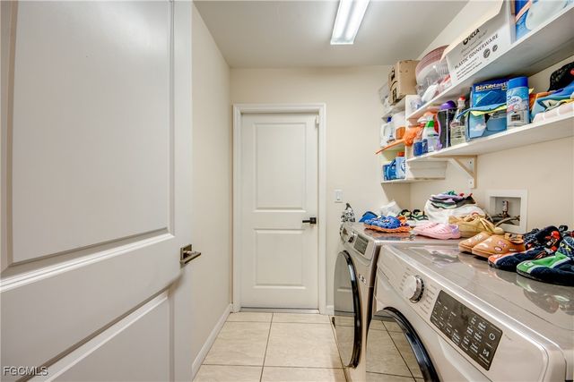 1213 SE 19th ST, Cape Coral, FL 33990