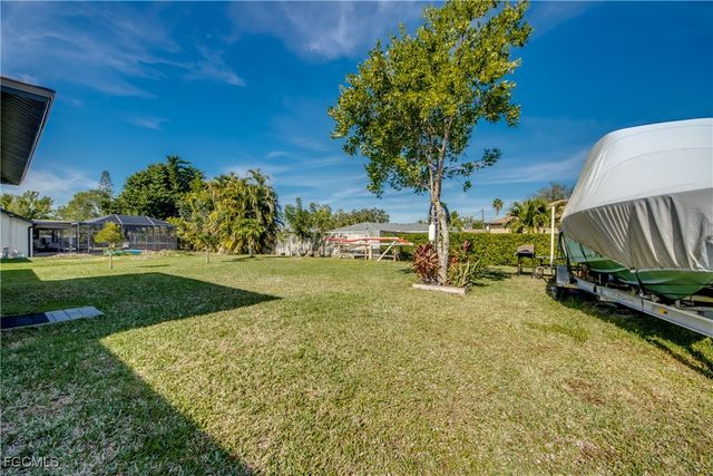1213 SE 19th ST, Cape Coral, FL 33990
