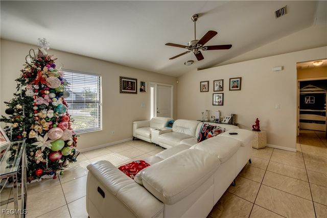 1213 SE 19th ST, Cape Coral, FL 33990