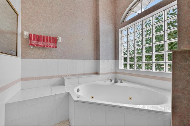 12 FOXFORDS CHASE, Ormond Beach, FL 32174