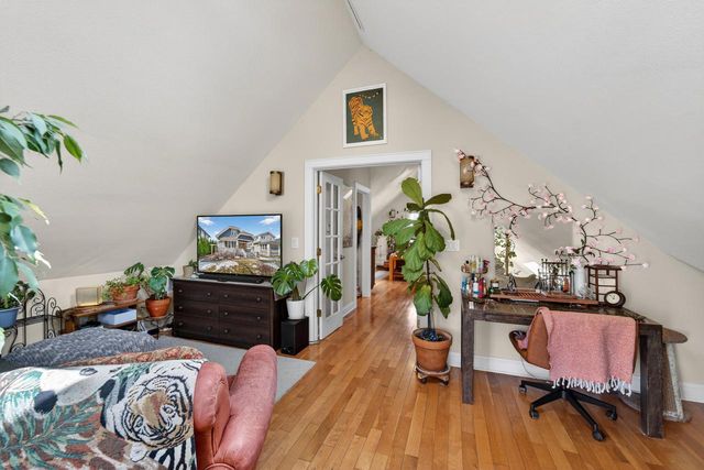 2203 N Bartlett AVENUE, Milwaukee, WI 53202