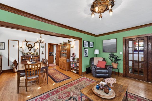 2203 N Bartlett AVENUE, Milwaukee, WI 53202