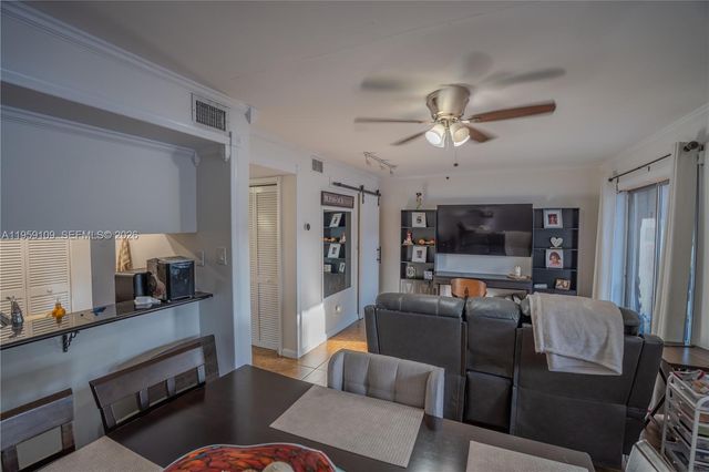 1527 NW 80th Ave I, Margate, FL 33063