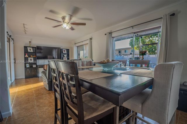 1527 NW 80th Ave I, Margate, FL 33063