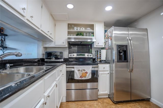 1527 NW 80th Ave I, Margate, FL 33063