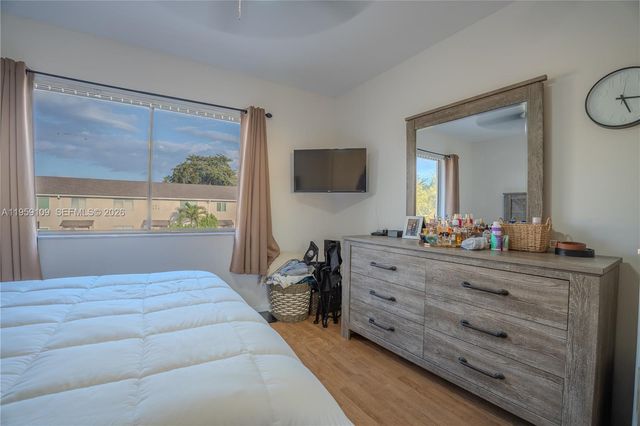 1527 NW 80th Ave I, Margate, FL 33063