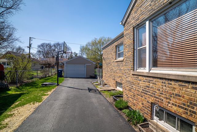 18630 Highland Avenue, Homewood, IL 60430