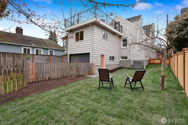 7506 Dibble Avenue NW, Seattle, WA 98117