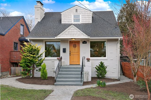 7506 Dibble Avenue NW, Seattle, WA 98117