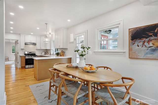 7506 Dibble Avenue NW, Seattle, WA 98117