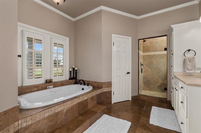 206 Shadow Ridge Drive, Bossier City, LA 71112